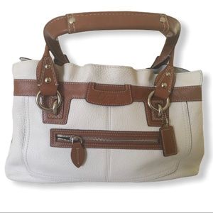 AUTHENTIC Coach Leather purse